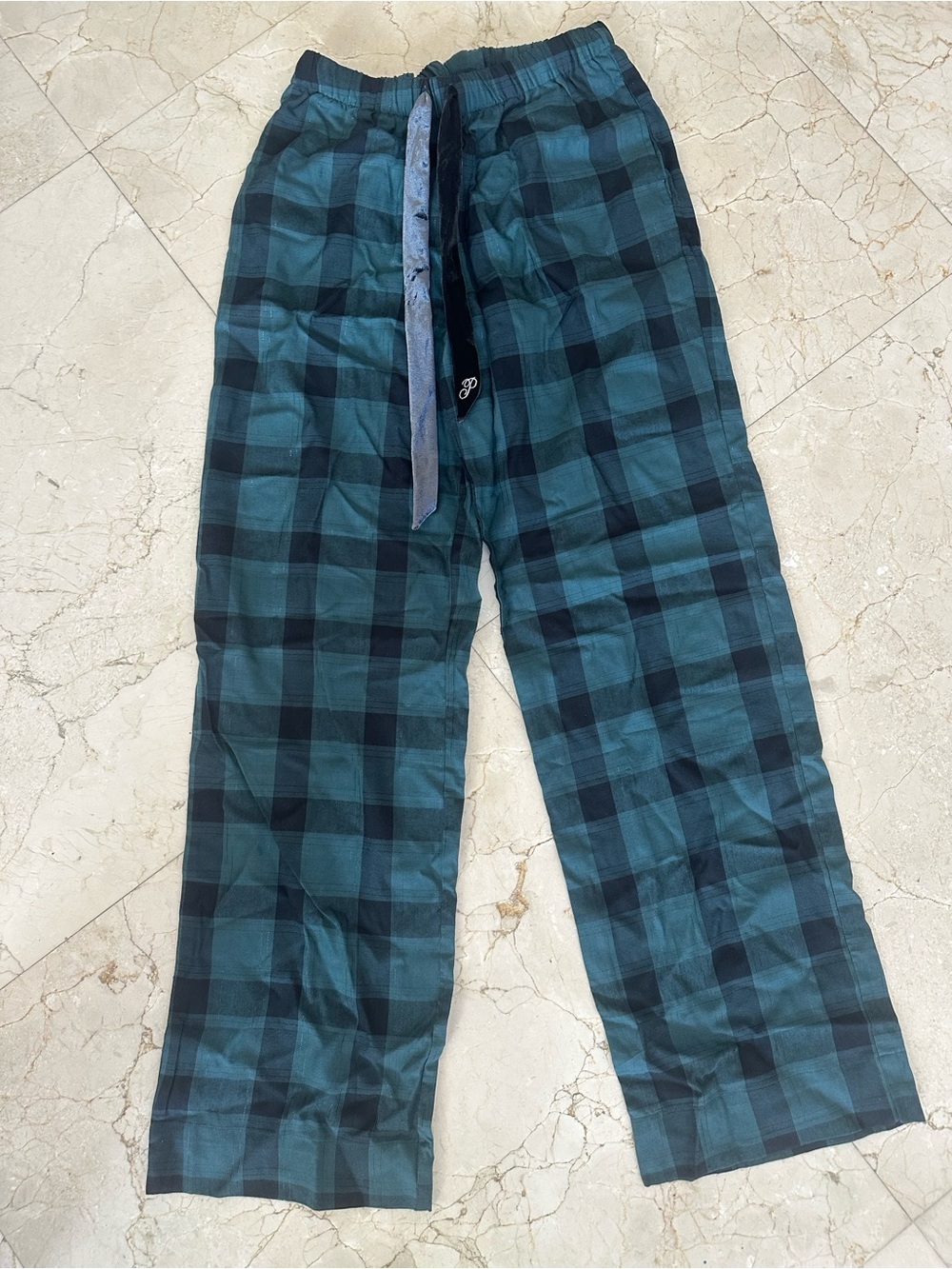Victoria Secret/Pink Green and Black Plaid Lounge Pants